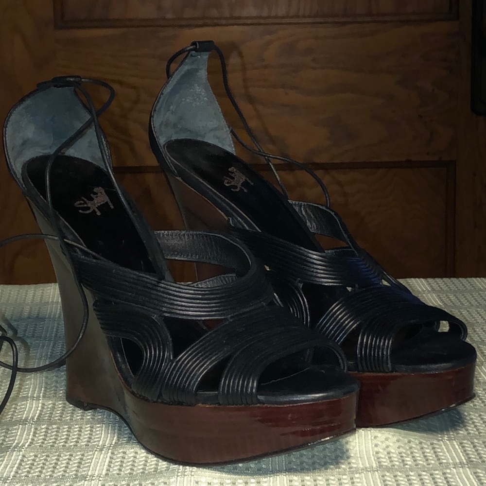 Studio 9 Women’s Black Leather Platform Wedge Heel